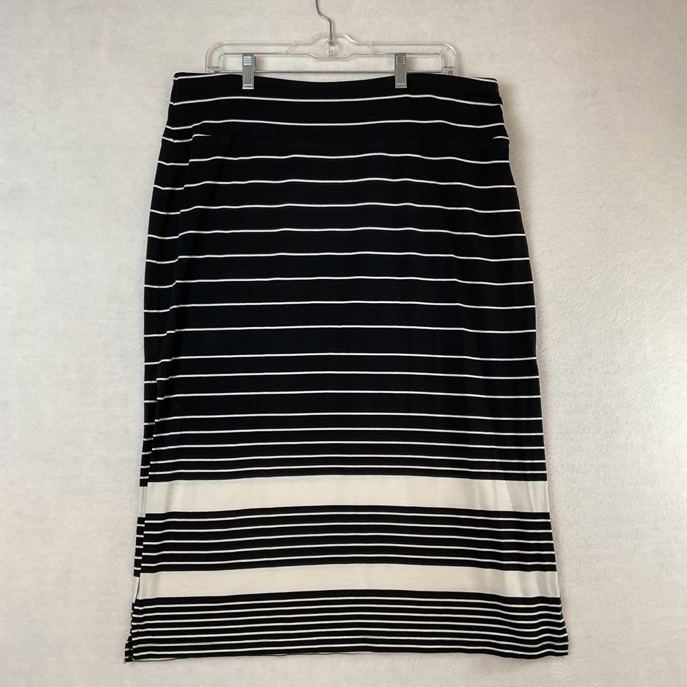 Athleta Womens XL Black White Striped Tencel Knit Midi Skirt Side Slits Pull On